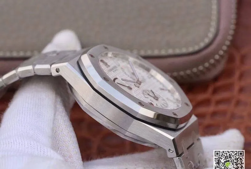 Audemars Piguet Royal Oak 26120ST.OO.1220ST.02 TWA Factory 1:1 Best Edition Replica Watch Swiss ETA2329 White textured dial